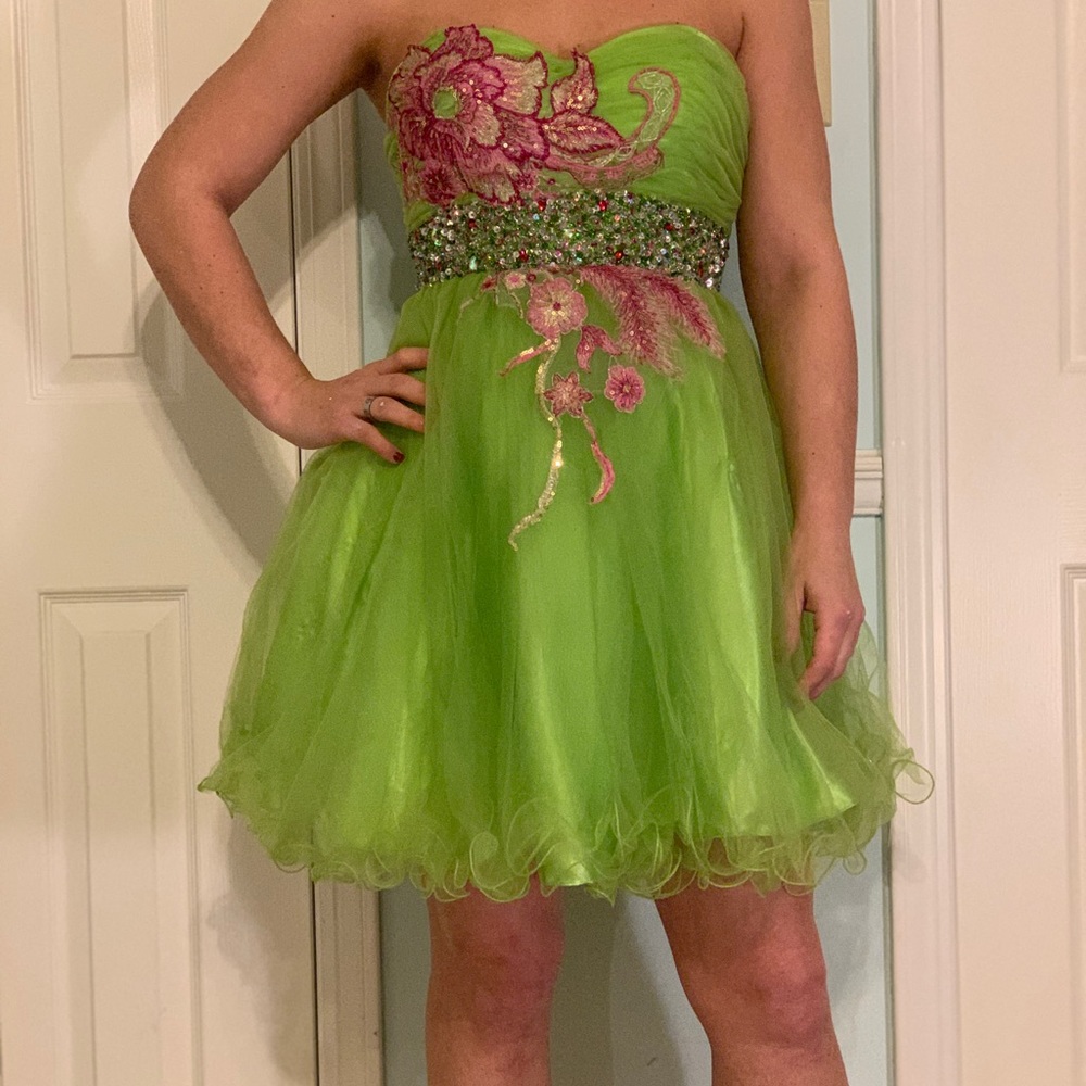 Nina Canacci prom dress